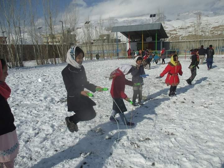 Cheerful Afghan Winter & Summer