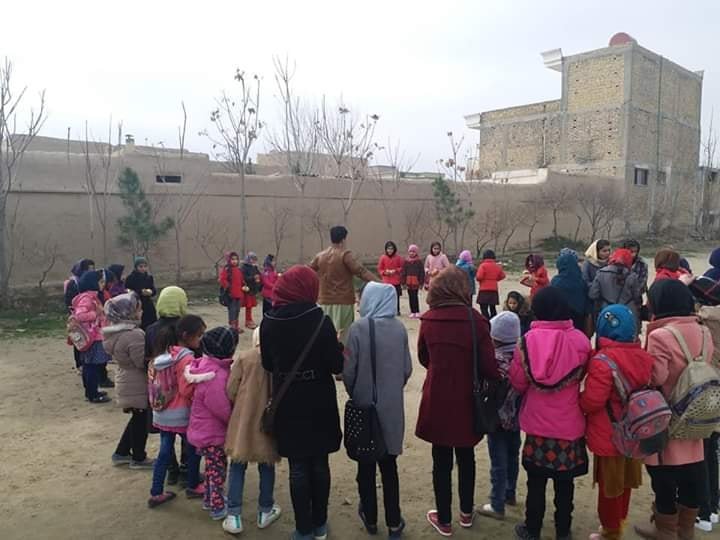 Cheerful Afghan Winter & Summer