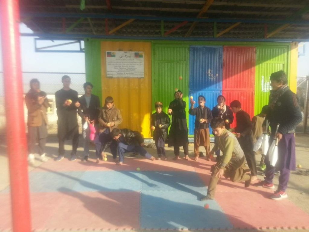 Cheerful Afghan Winter & Summer