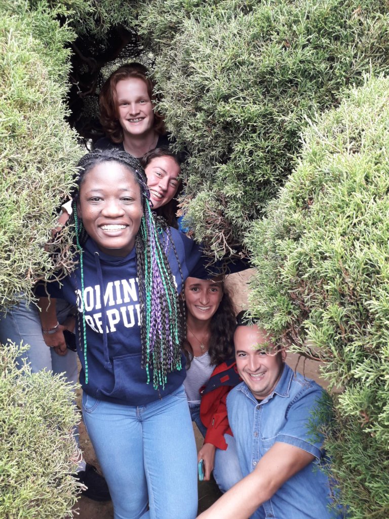 Help 12 underserved teens access a UWC education