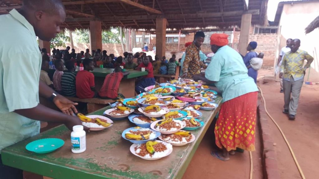 Help Keep a Poor Child in Cameroon In School