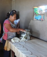 Making totopos