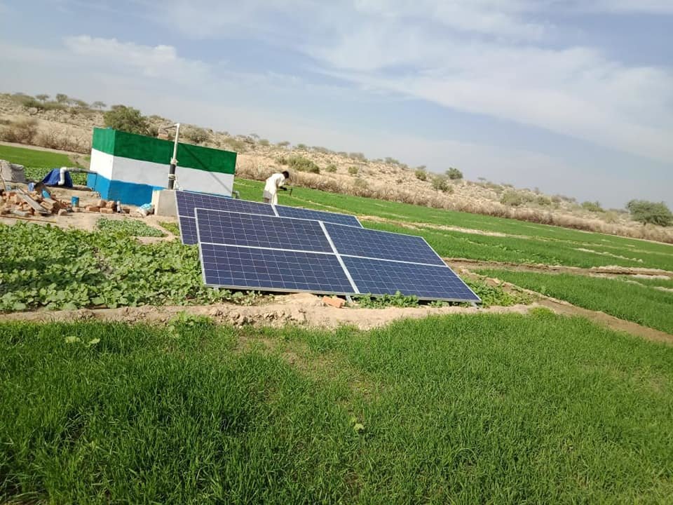 DESERTS to GREEN FARMS.