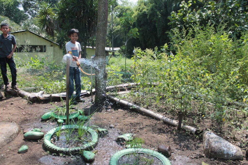 Teach Kids Nutrition Gardening in Rural Guatemala