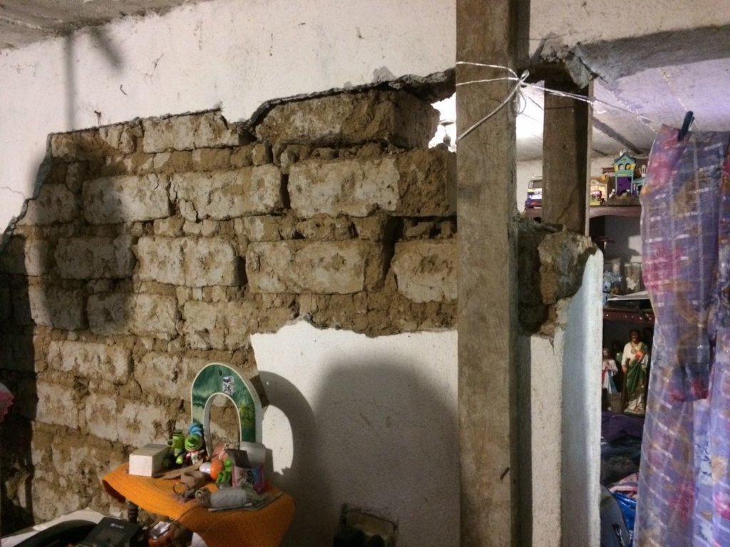 Tamakepalis: Rebuilding their dwellings in Puebla