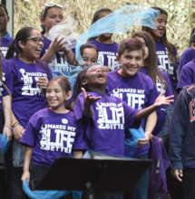 Janice at ETM-LA's Music Unites the World Festival
