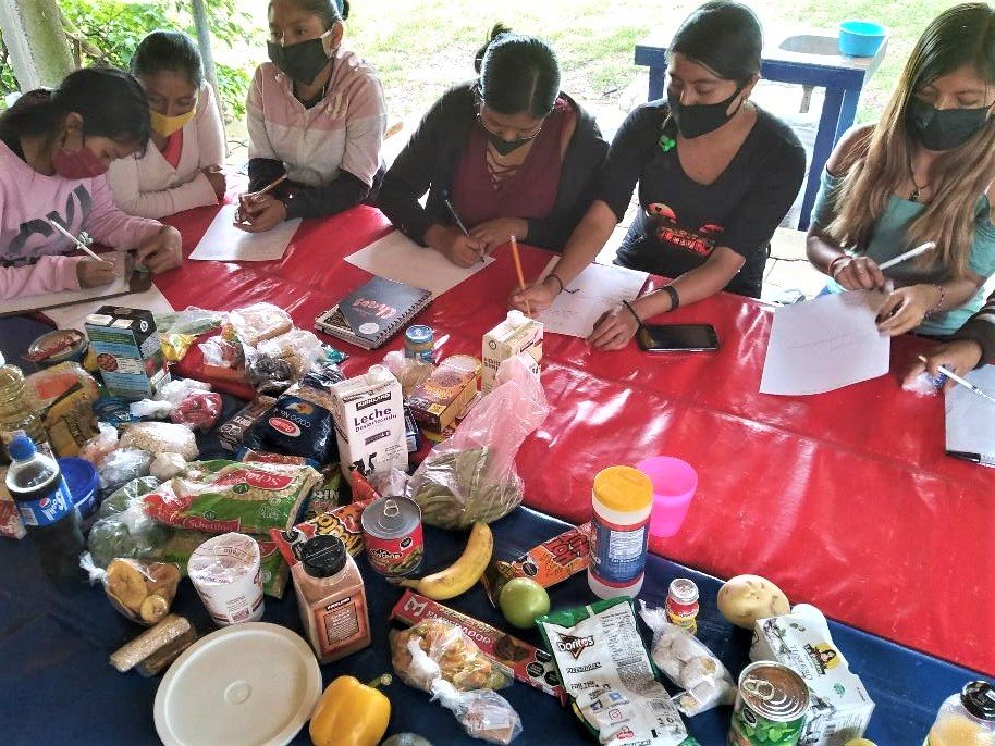 Promoters start to sort foods using traffic light