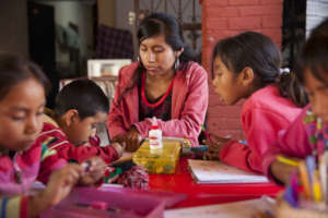 Paty and her Tihueliske students