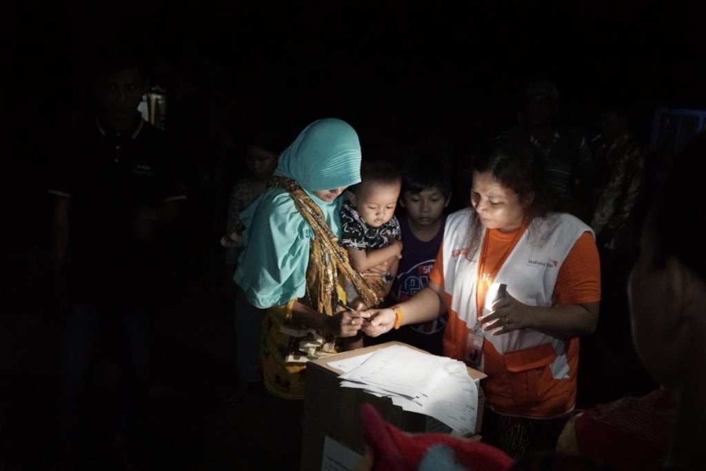 World Vision responding to Sunda Strait Tsunami