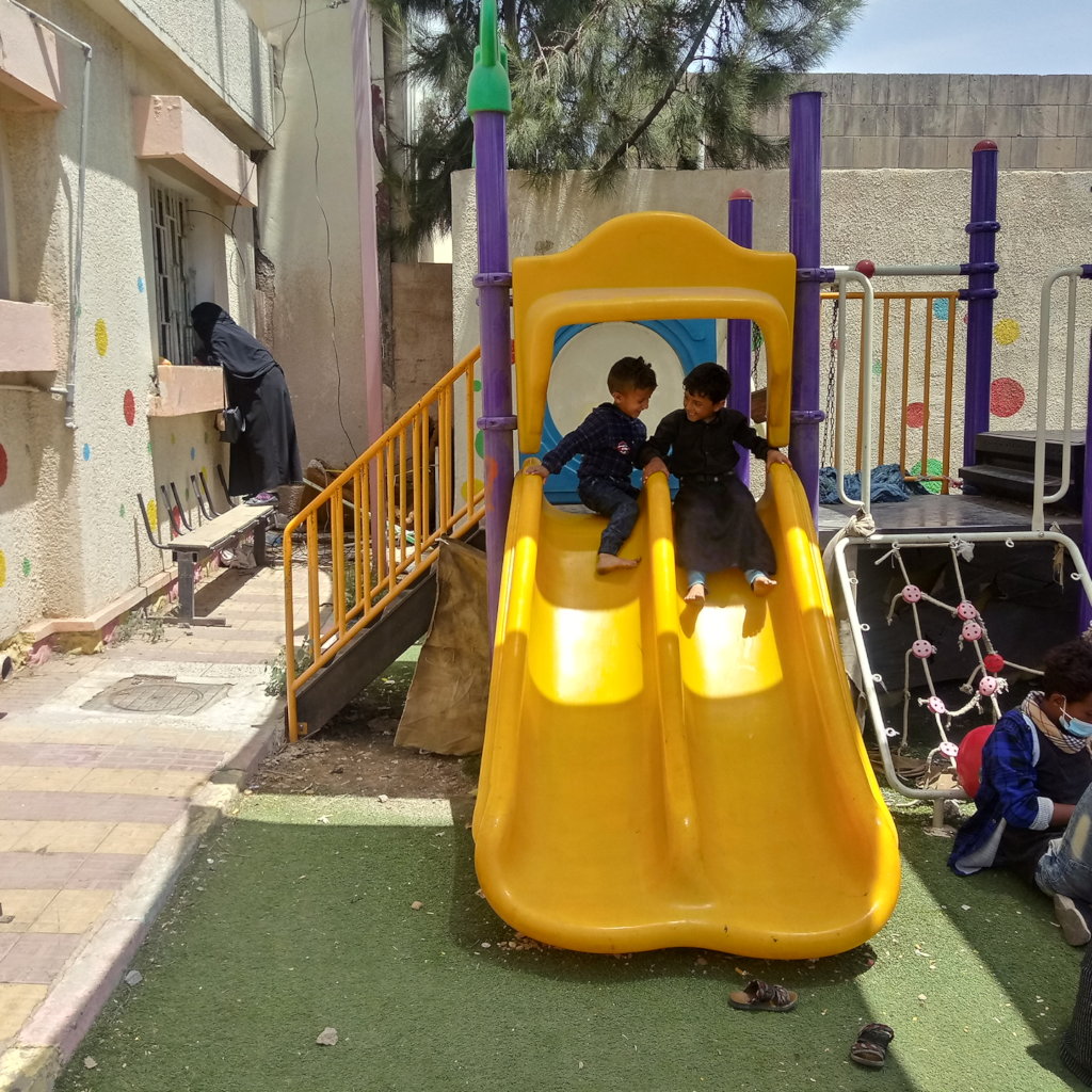Friendly spaces for children affected by war