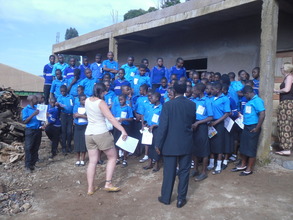 Jodie, Director and Students at the Project Site