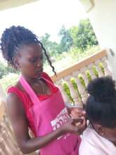 Munduru and her customer 2