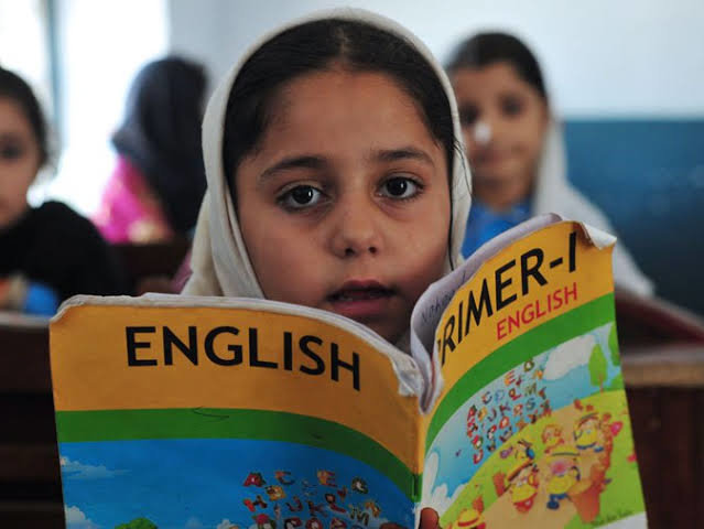 Bring back 1000 children to School in Pakistan