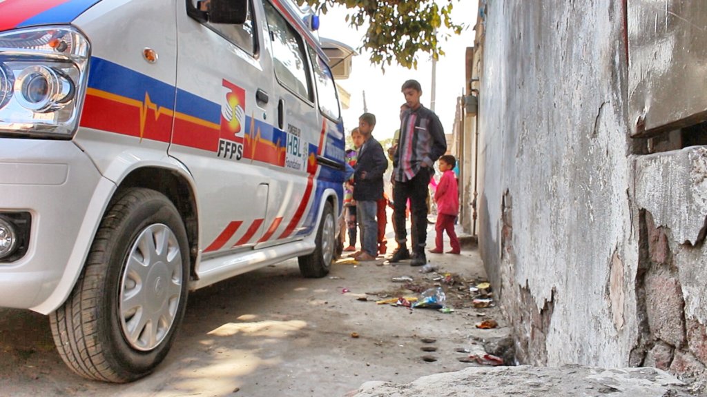 Help The Pregnant Women & Children In Pakistan