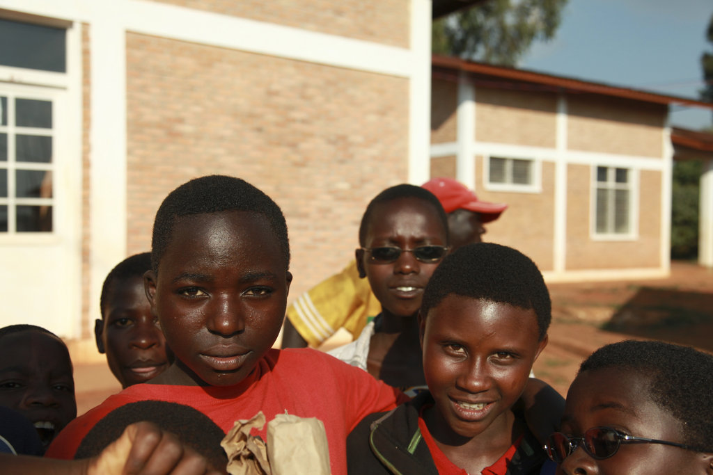 Provide Hope for 100 Zimbabwean Detainees