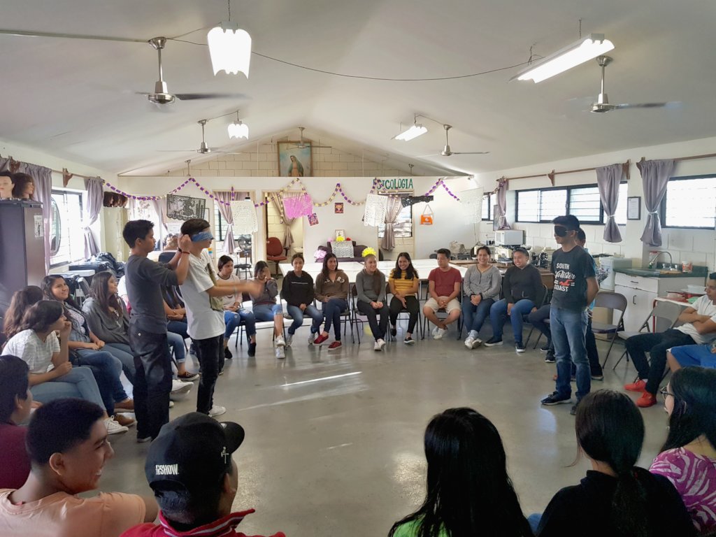 Help 228 Mexican teenagers to stay in school