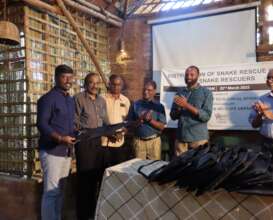 Distributing snakekit to licensed SARPAvolunteers