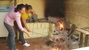 The firing process of black ceramics