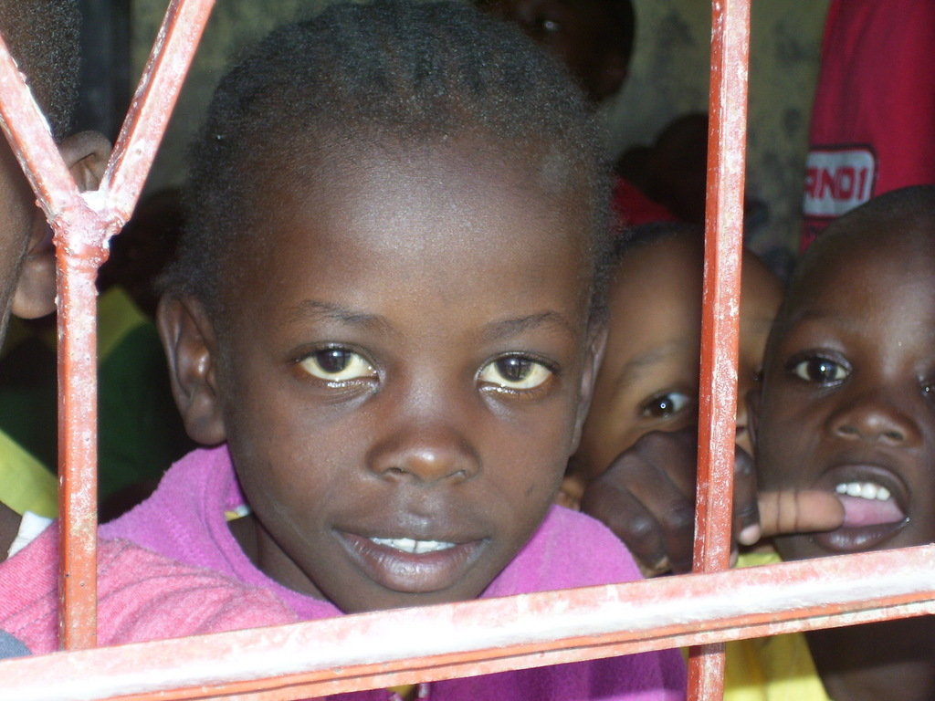 Help AIDS orphans go to school in Kenya