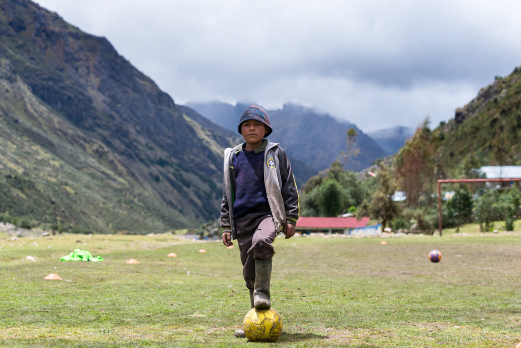 Kick Off : Playing, Learning, Growing