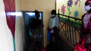 Collecting emergency food parcels