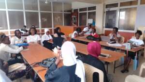 Orientation of 20 teen mothers in apprenticeship