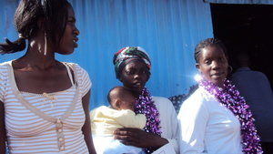some teenage mum graduates in business training