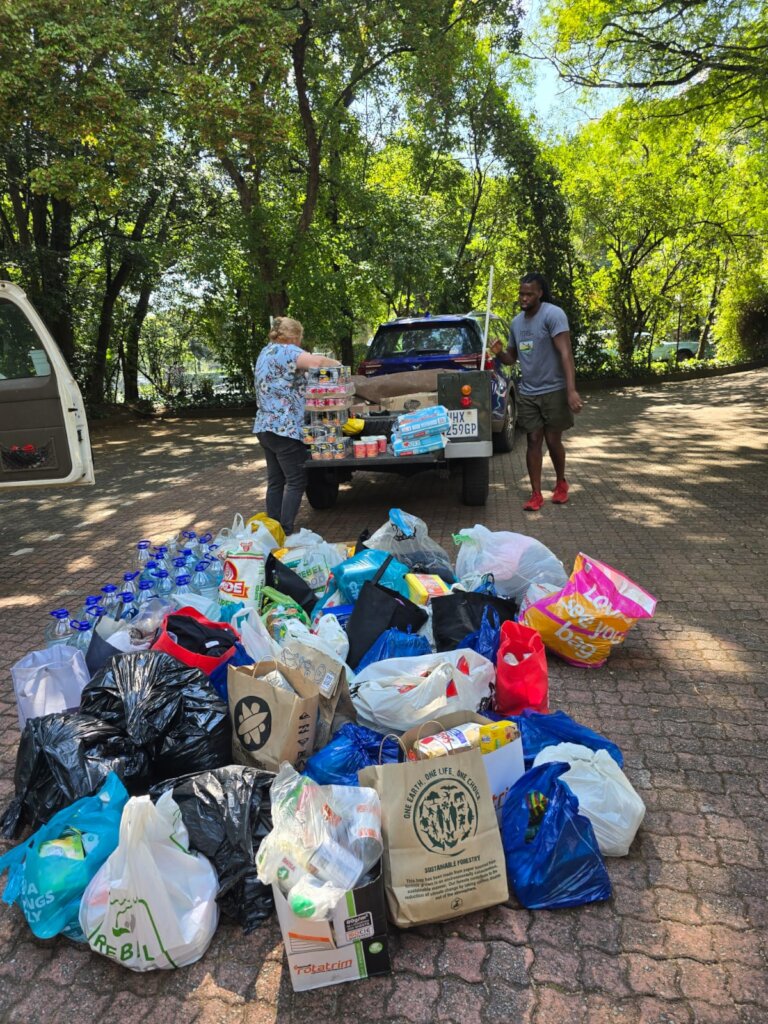 Loading the donations for the trip back to Limpopo