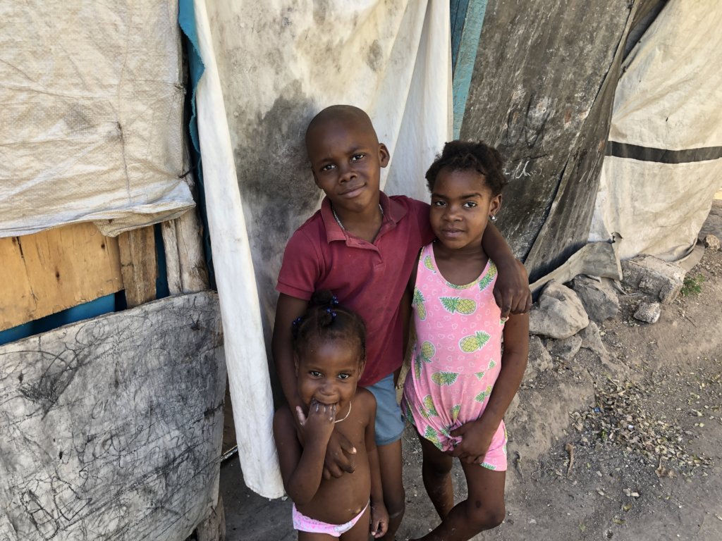 Train Hundreds of Haitian Women Beekeepers
