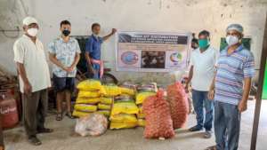 Food packets being distributed by volunteers