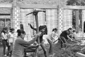 Productive Rural School: education and autonomy