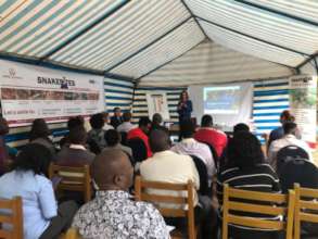 Sophie von Bernus trains local leaders in Uganda