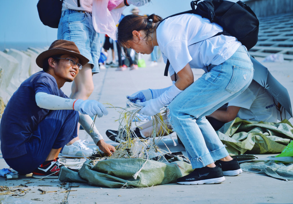 China Coastline Monitoring and Cleanup