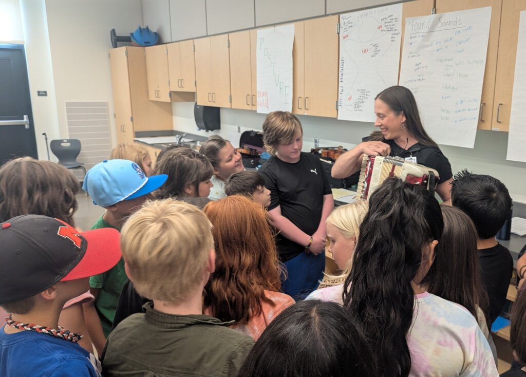 Fear No Music's Dr. Kirsten Volness visits JOY