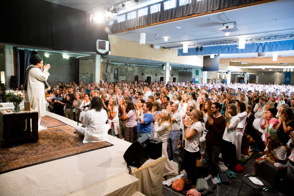 Supporting Satsang with Mooji