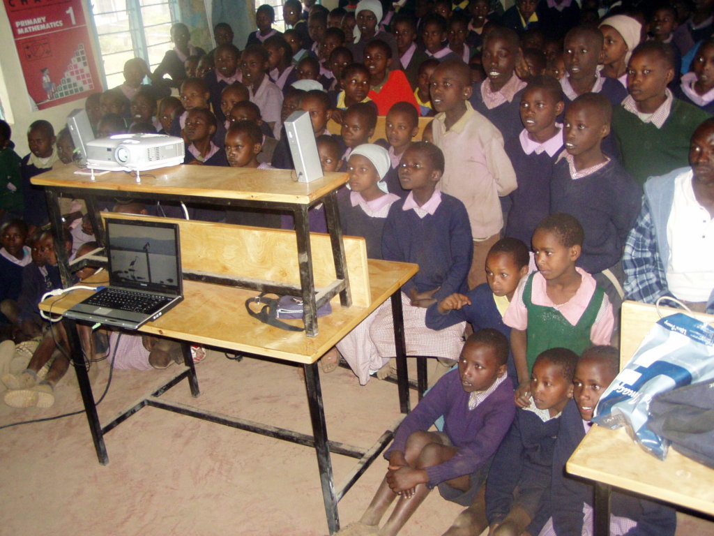 Access to reference material for 1500 slum pupils