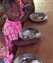 Jeanjean Kindergarten boys finishing Chili Kabrit