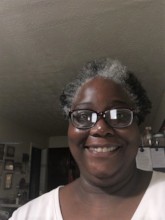 Kentucky resident wearing her New Eyes glasses