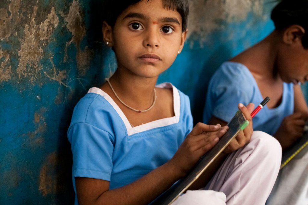 Support 9500 Girls in Rural India Go To School !