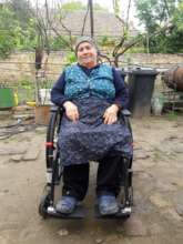 Ms. Silvia can go out in her new wheelchair