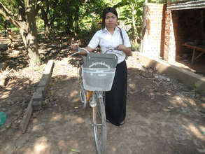 A very focused young woman!