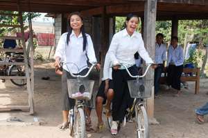 Girls on bikes in Banteay Meanchey
