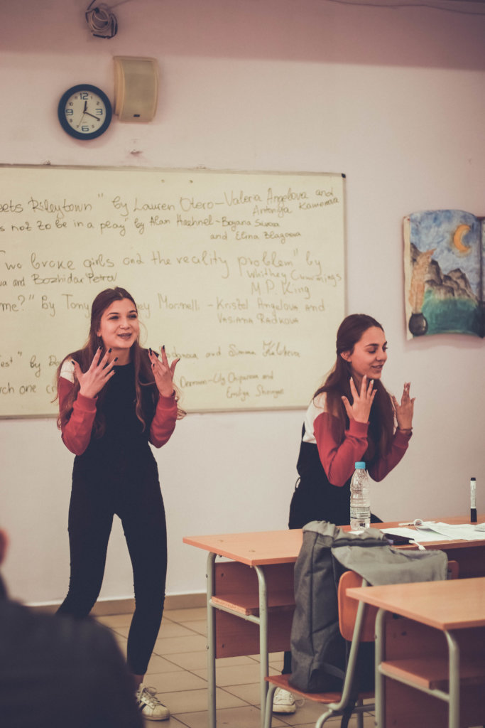 Engage 1000 Bulgarian students in public speaking