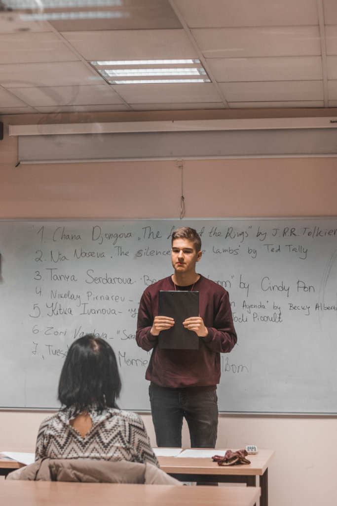 Engage 1000 Bulgarian students in public speaking