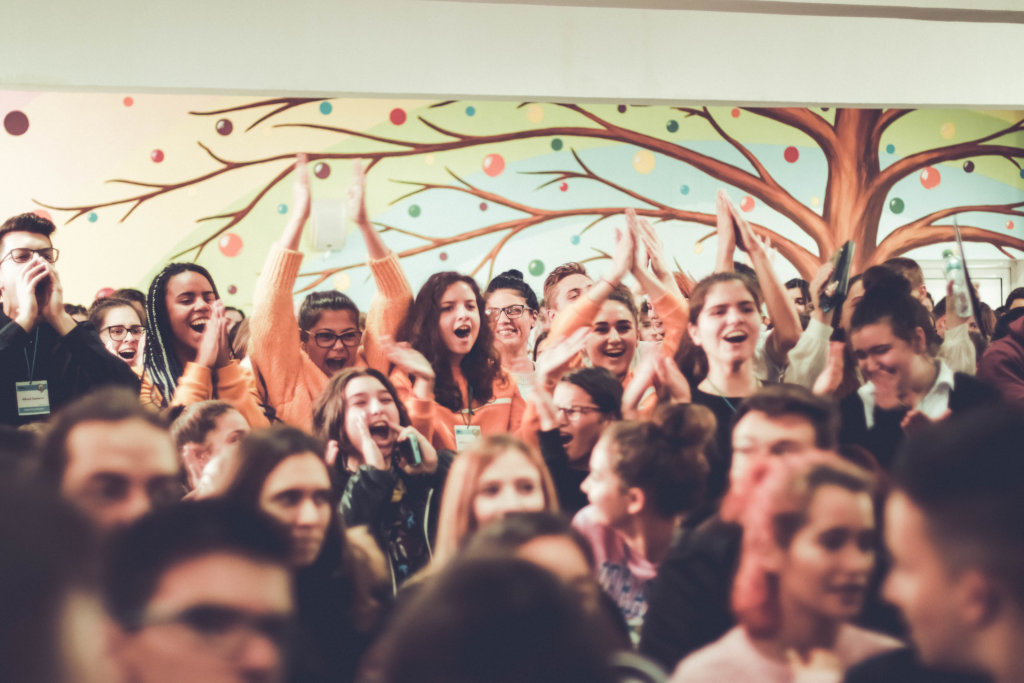 Engage 1000 Bulgarian students in public speaking