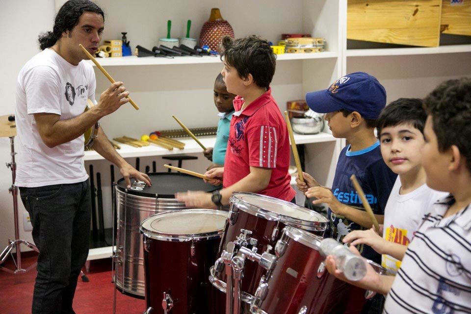 Help build a better future for kids in Brazil!