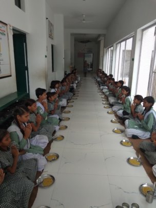 Prayer of thanks before their meal