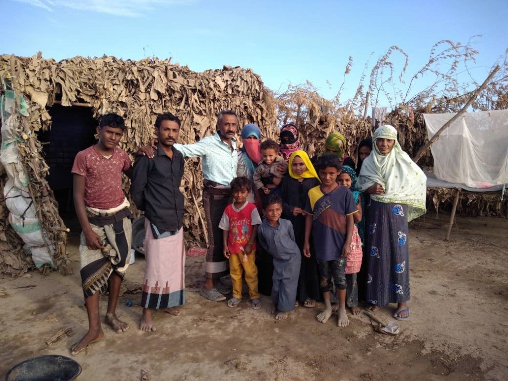 Provide clean water and humanitarian aid to Yemen