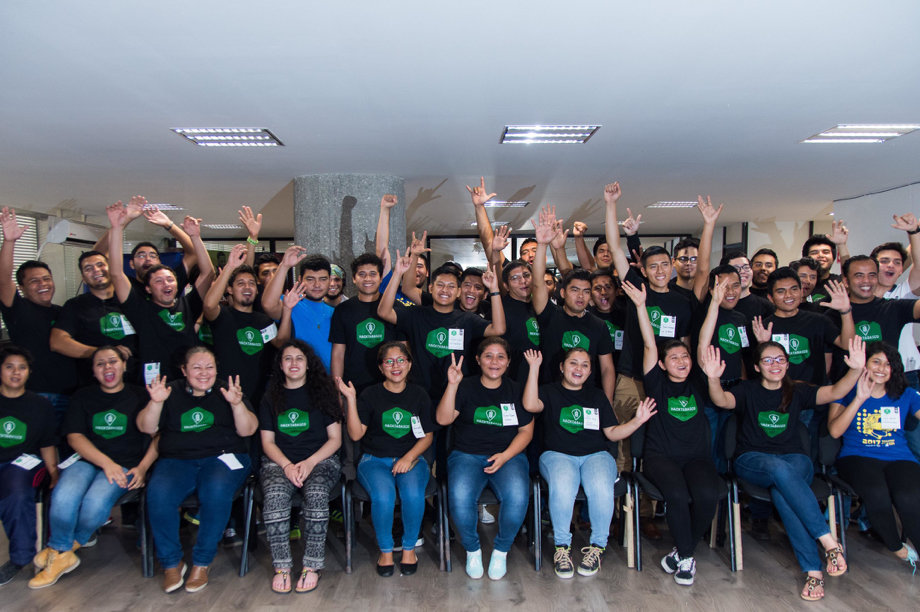 Build young women tech job opportunities in Mexico