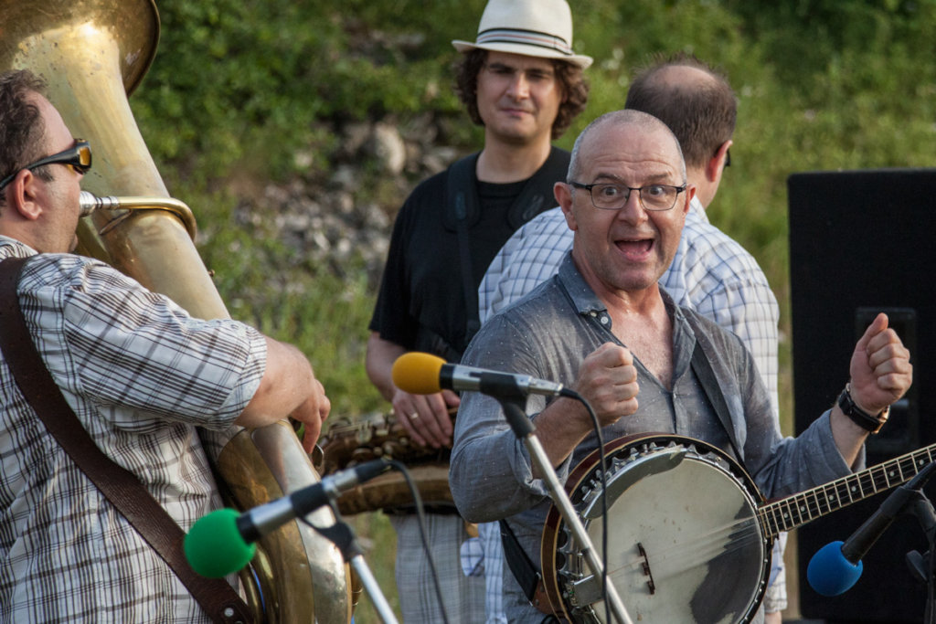 Help Vitalize Nine Bulgarian Villages